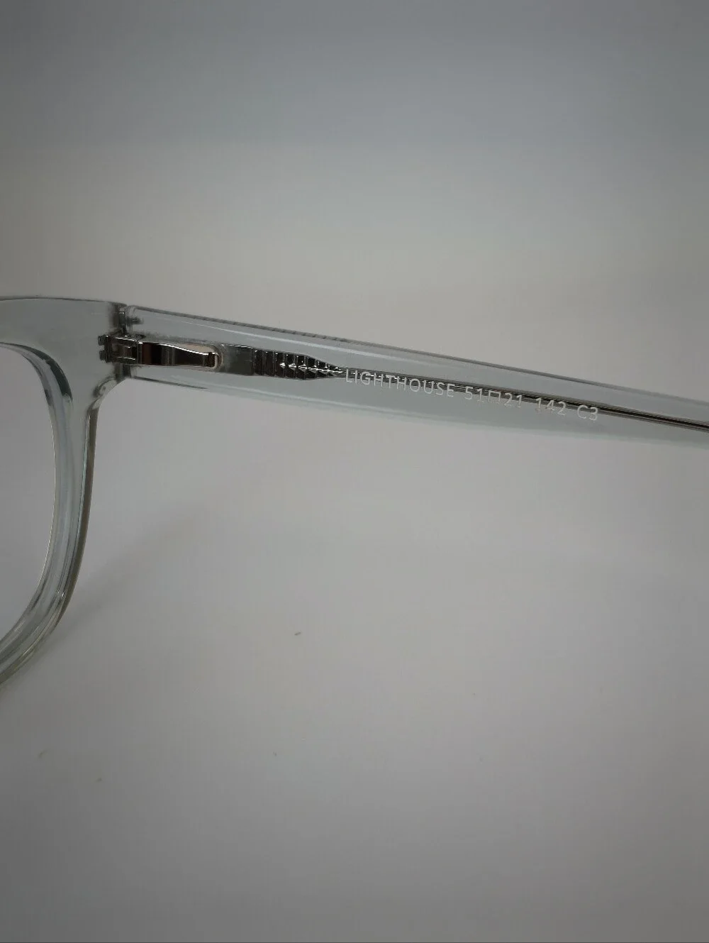 RFLKT sleek transparent